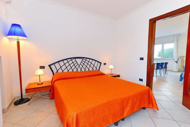 Duplex, 3 Bedrooms (CX)