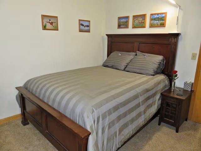 Romantic Queen Bedroom