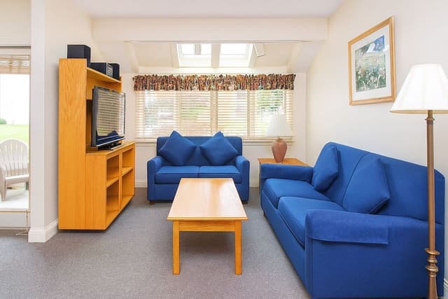 Condo, 2 Bedrooms