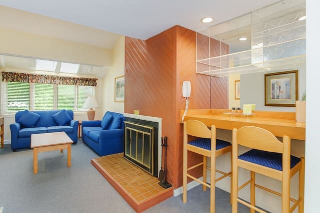 Condo, 2 Bedrooms