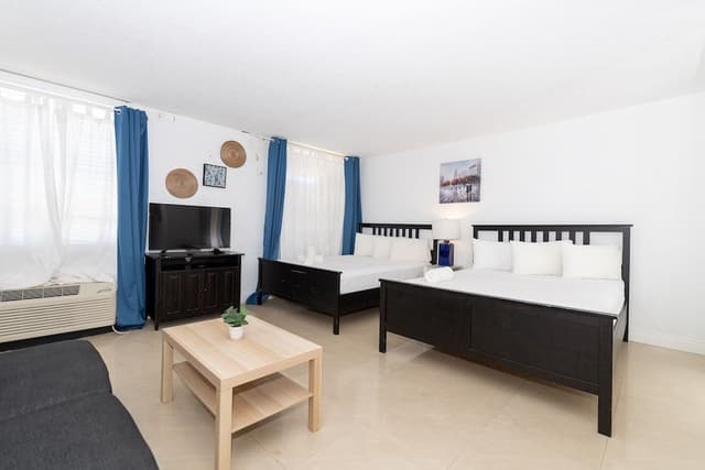 Signature Studio