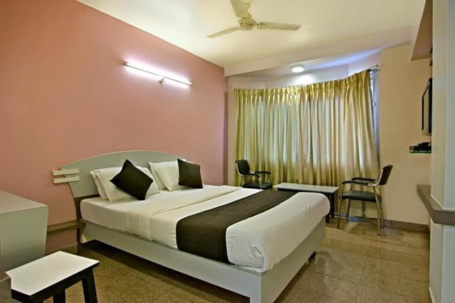 Deluxe Double Room Non AC