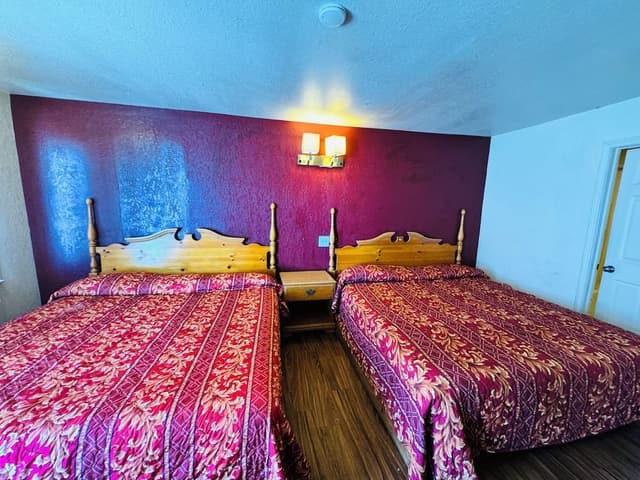Standard Room, 2 King Beds