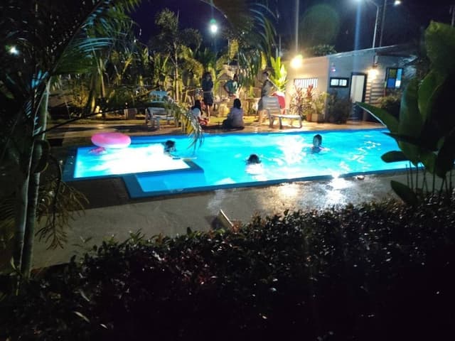 Superior Room, Pool View