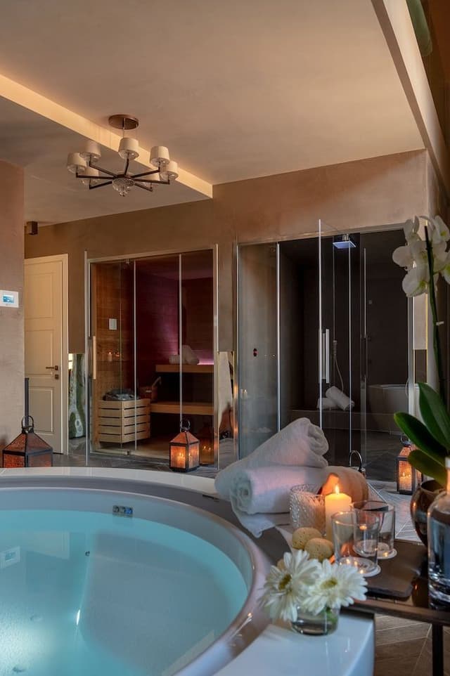 Luxury Suite (Private SPA)