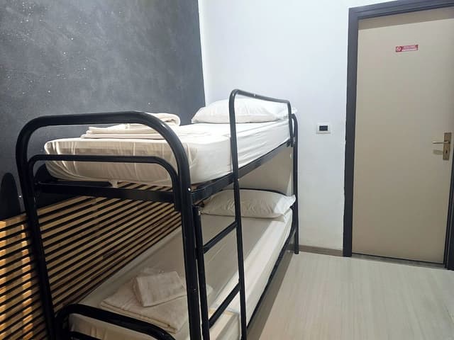 Classic Twin Room, Private Bathroom