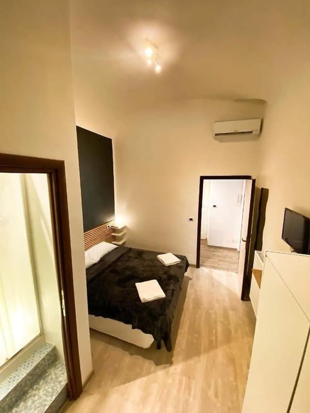 Classic Double or Twin Room, Private Bathroom