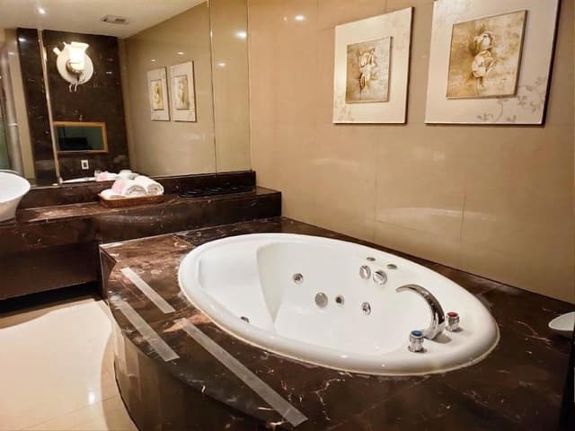 Business Double Room(Check-in time:18:00, Public Parking)