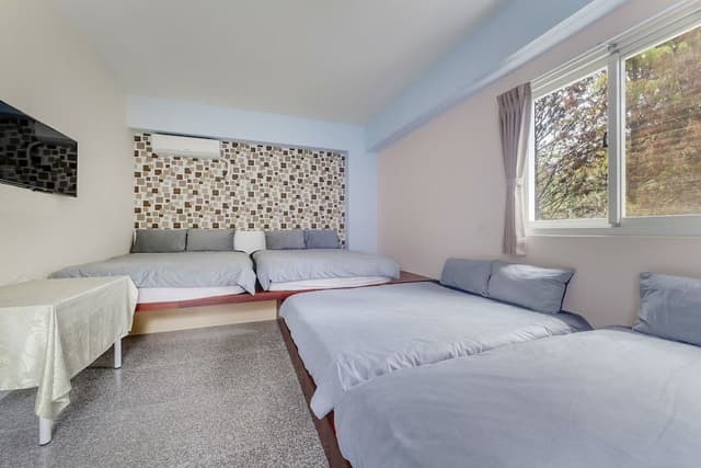 Standard Family Room
