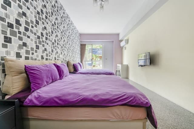 Twin Room, Balcony