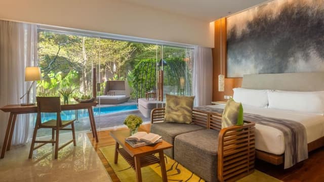Impressive Lagoon Pool Suite King Bed