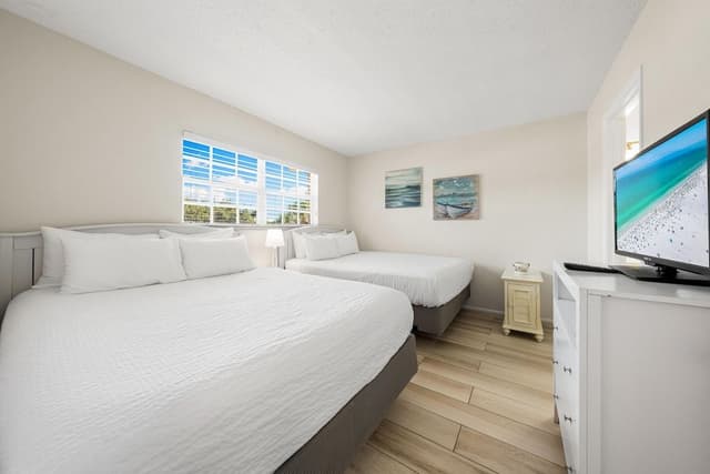 Condo, Multiple Beds (Bay Side - 343)