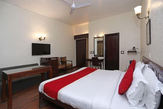 Double Room Single Use, Balcony, City View