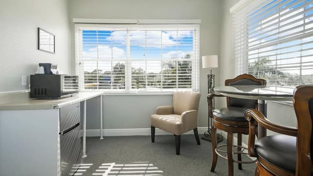Signature Room, 1 King Bed