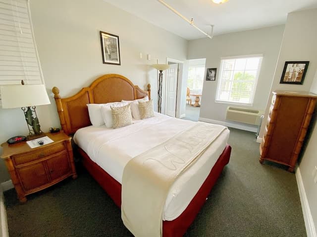 Signature Room, 1 King Bed
