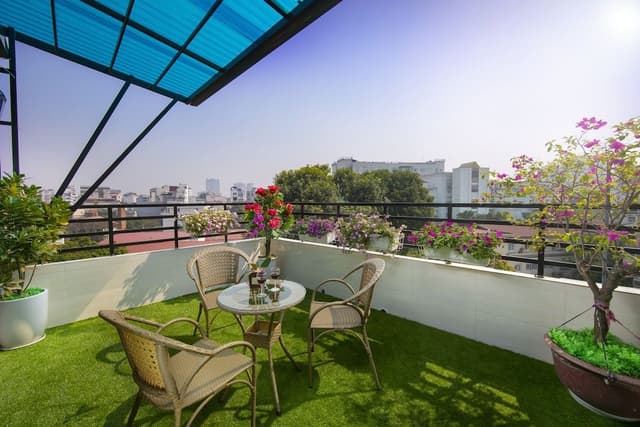 Family Suite Large Balcony & Terrace (9m2) City View