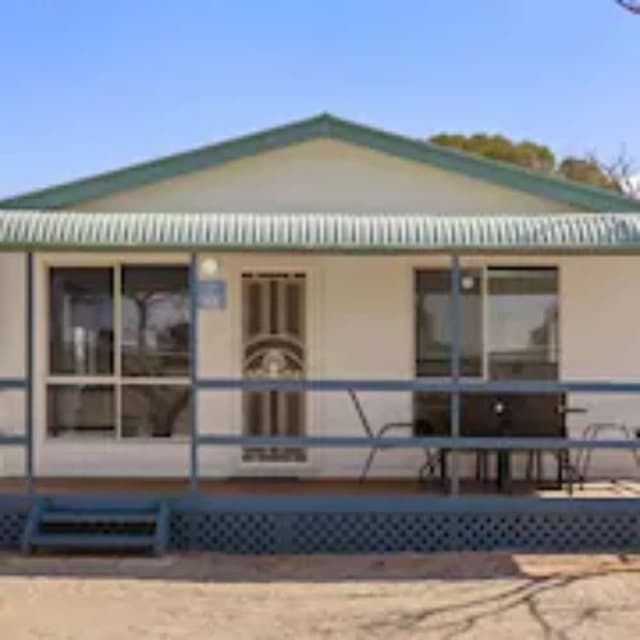 Superior 3 Bedroom Cabin