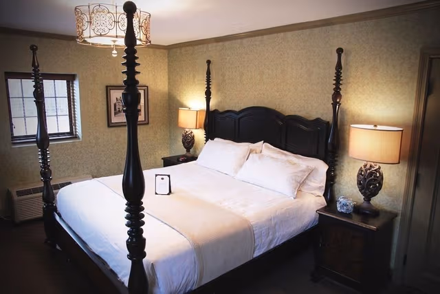 Signature Room, 1 King Bed