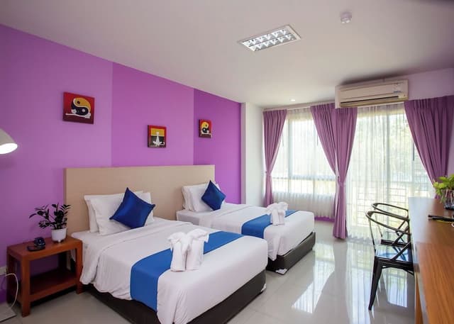 Deluxe Twin Room