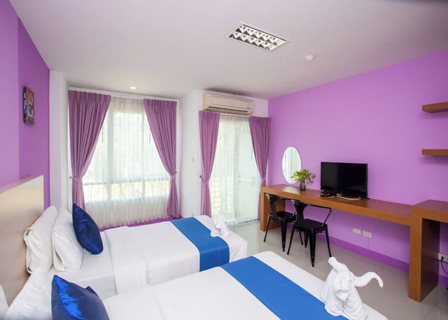 Deluxe Twin Room