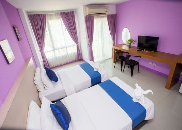 Deluxe Twin Room