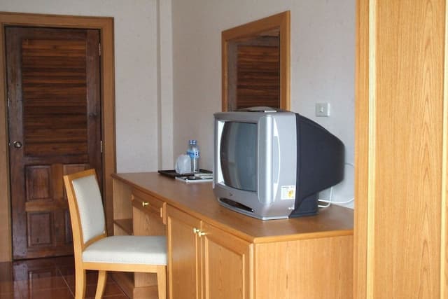 Standard Room - Somjainuk Building