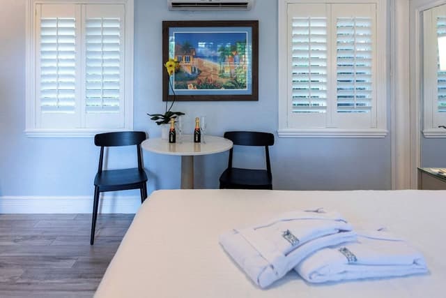 Studio, 1 Queen Bed, Kitchenette