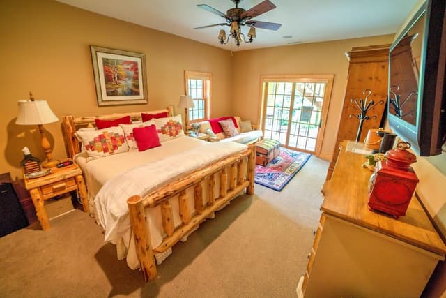 Room (Cascades)