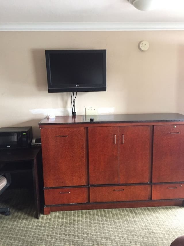 Standard Room, 1 Bedroom, Non Smoking, Refrigerator & Microwave
