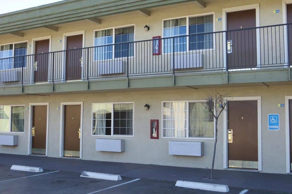 American Inn American Inn