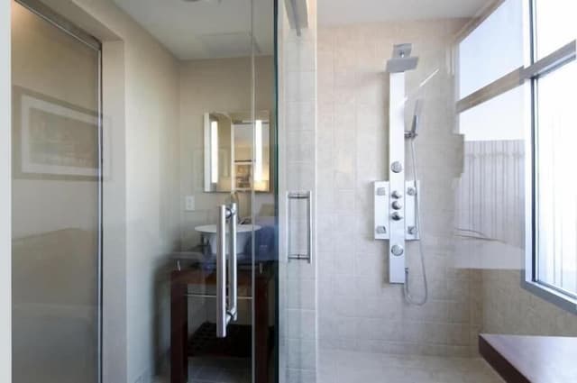Deluxe Suite, 1 King Bed, Terrace, City View