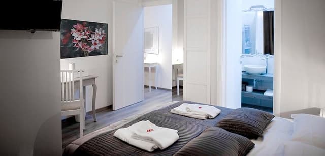 Deluxe Double or Twin Room (Bell 4)