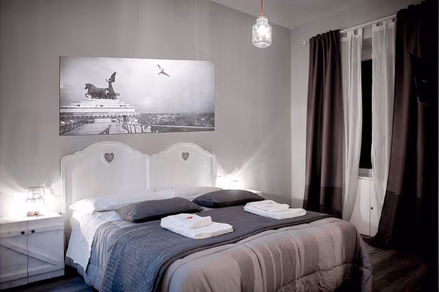 Deluxe Double or Twin Room (Bell 4)