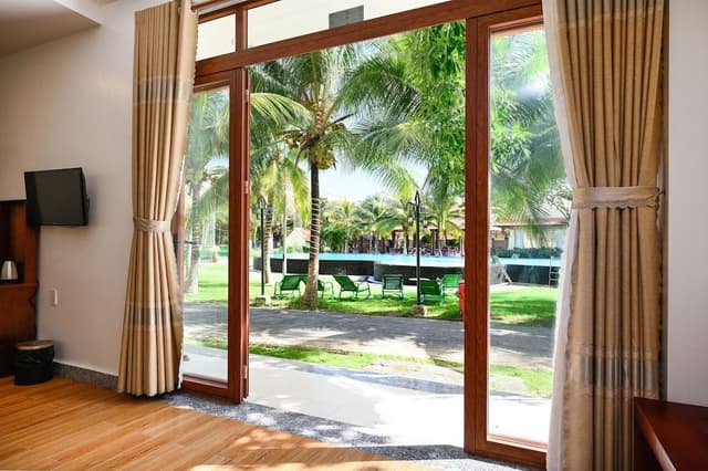 Deluxe Quadruple Room, Balcony, Lake View
