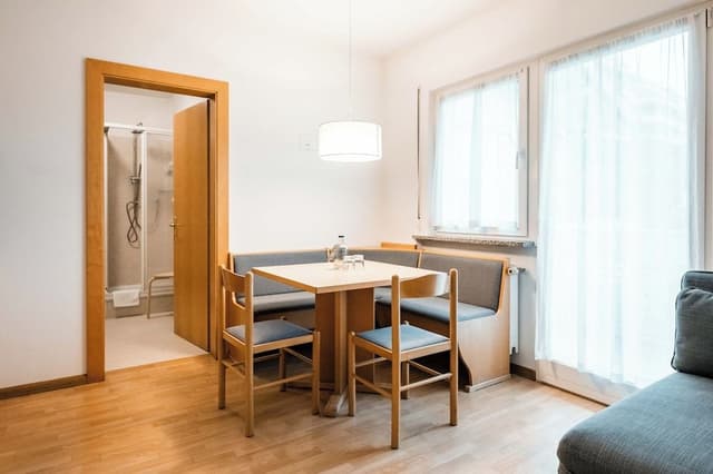 Apartment, Balcony