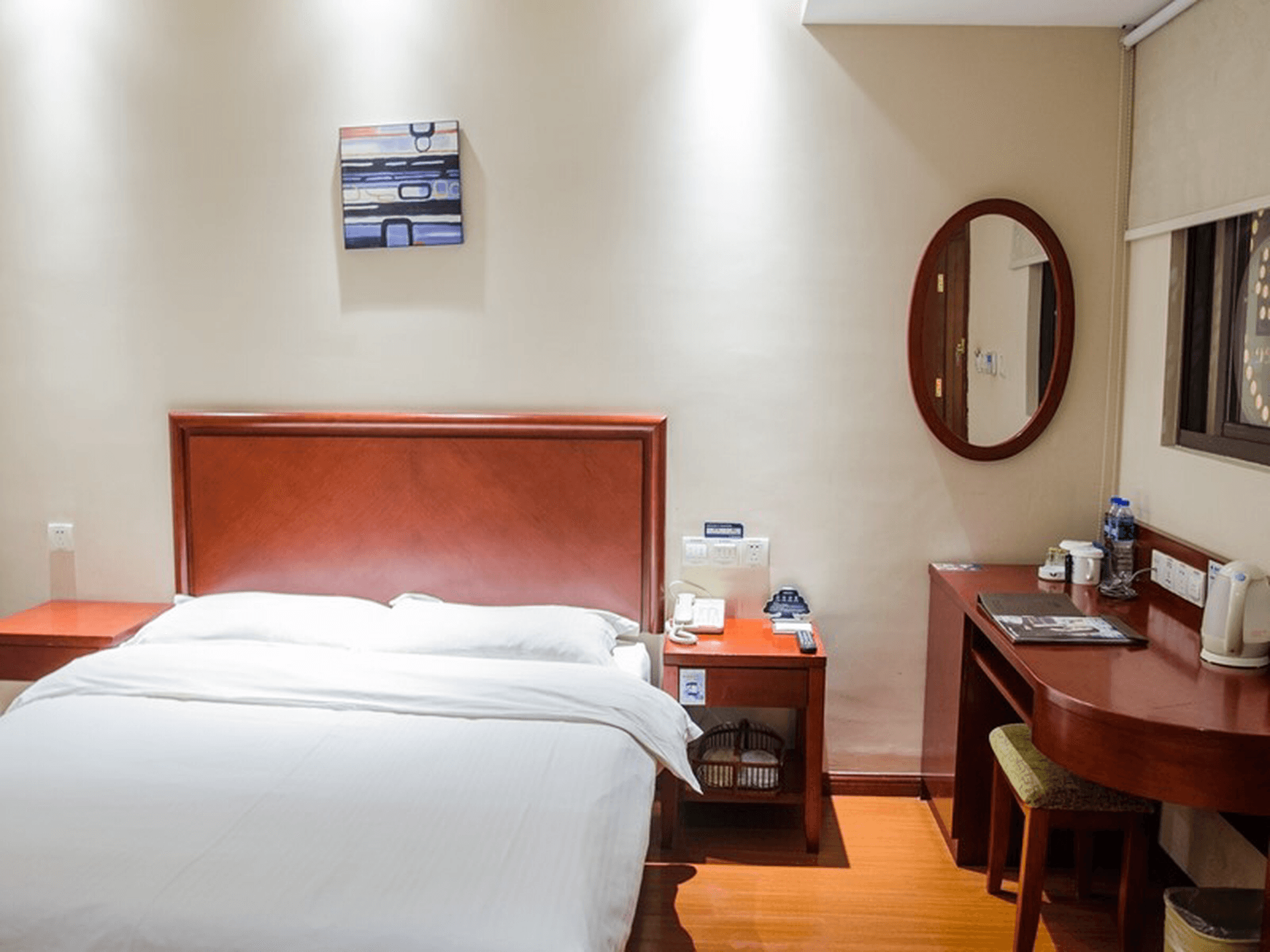GreenTree Inn Suzhou Railway Station North Square Haobainian Wedding Dress City Express Hotel1