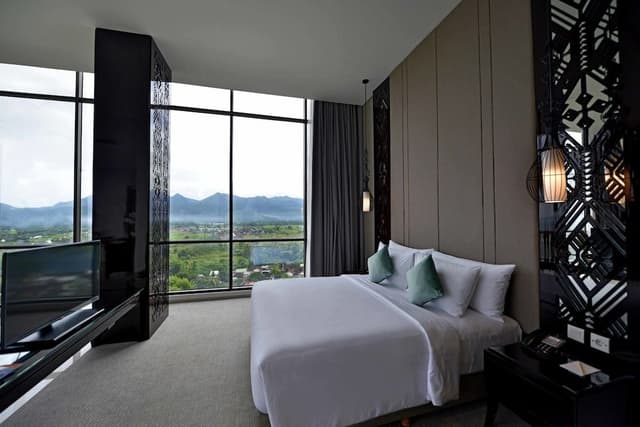 Executive Suite