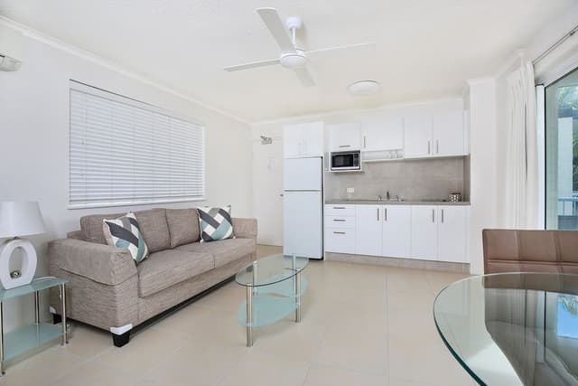 Superior One Bedroom Apartment