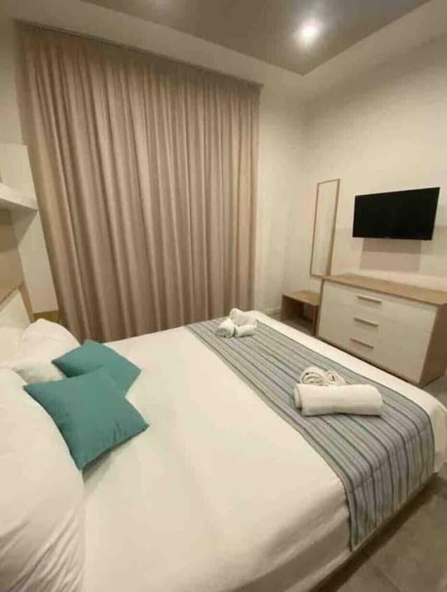 Apartment 102