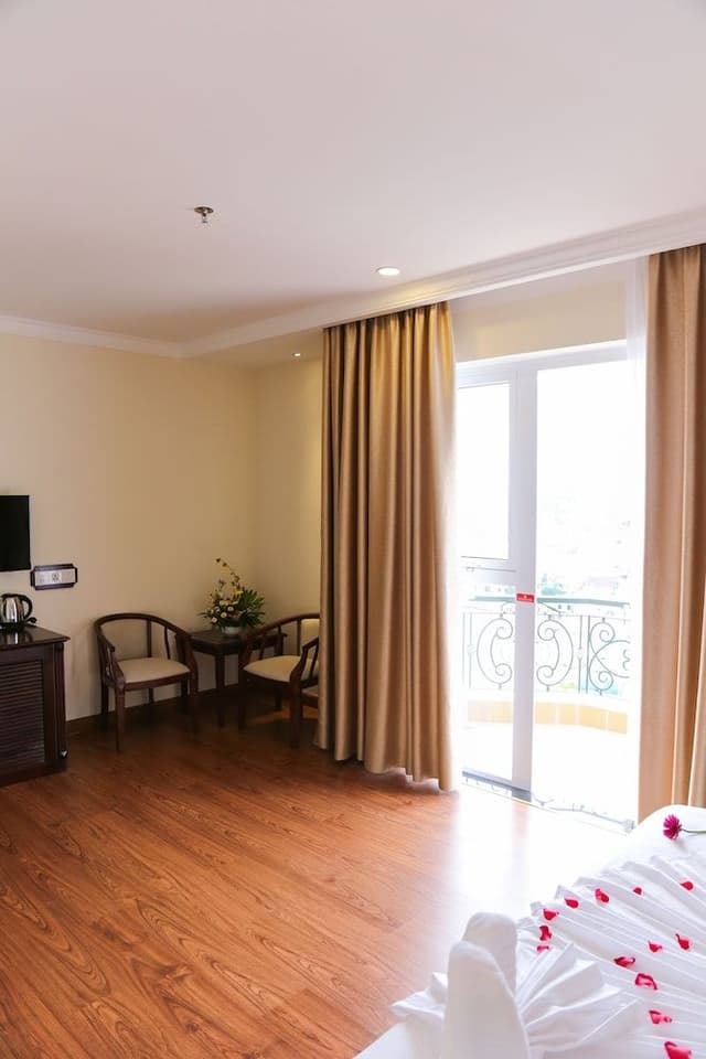 Deluxe Balcony Room