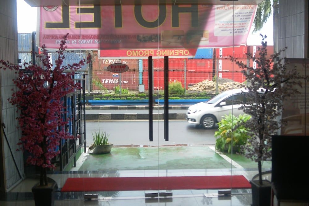 Harmoni Inn Pelabuhan Makassar0