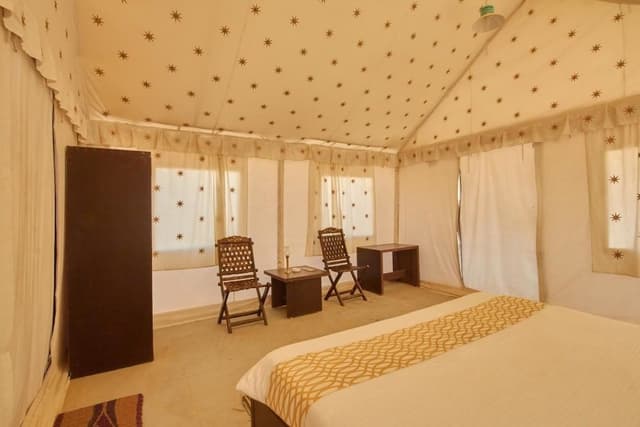 Premium Tent, 1 King Bed, Balcony, Resort View