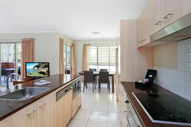 Room, 2 Bedrooms