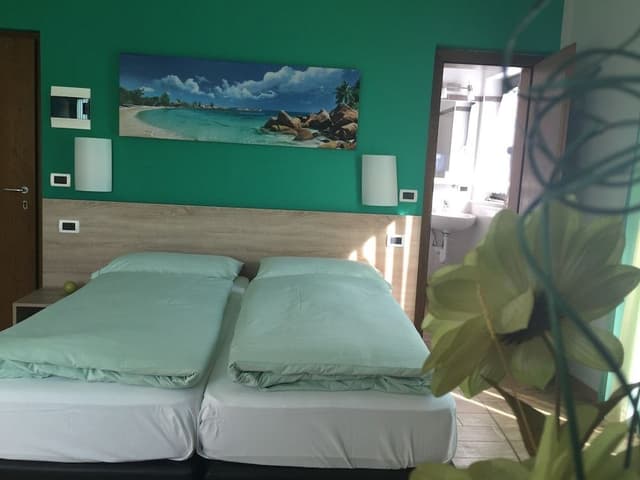 Comfort Quadruple Room, City View