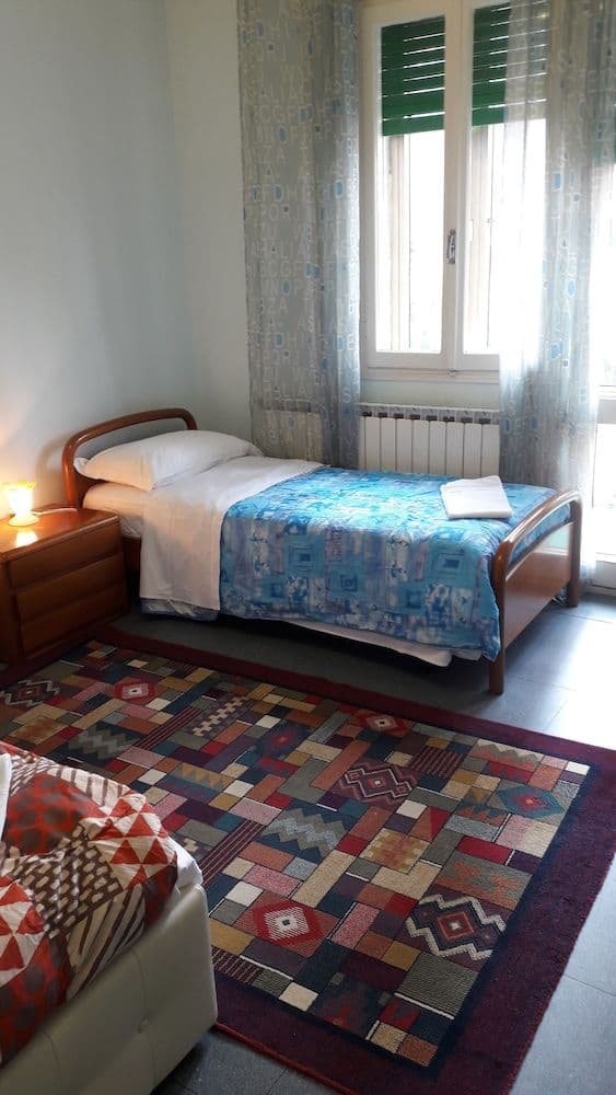 Standard Double Room, Shared Bathroom