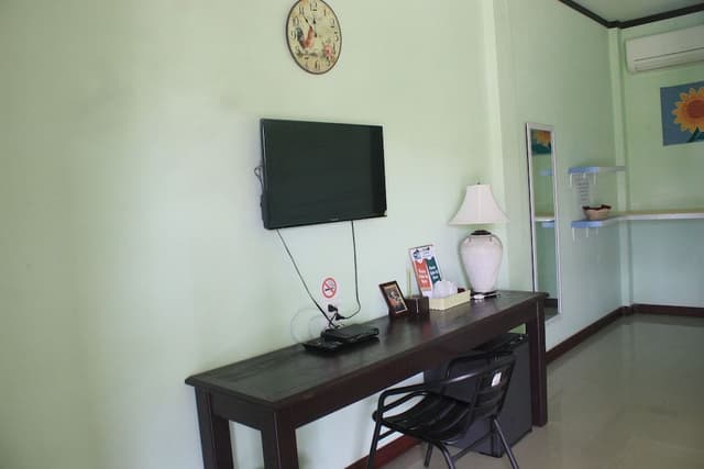 Standard Twin Mountain View Room