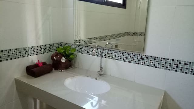 Standard Twin Mountain View Room