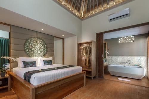 Lagoon Villa