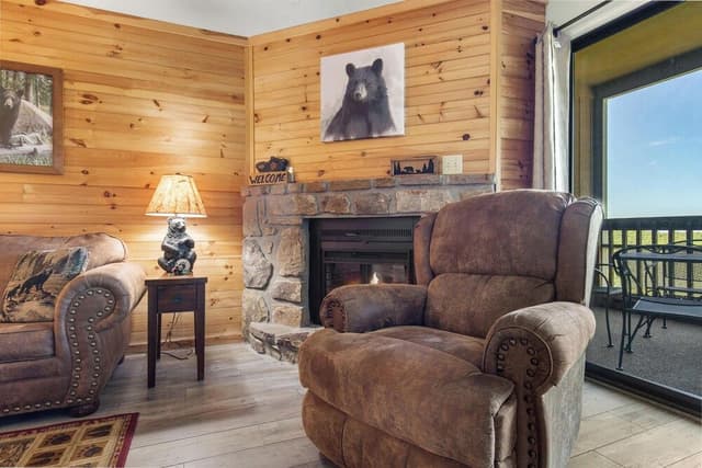 Condo (2 Bedrooms)