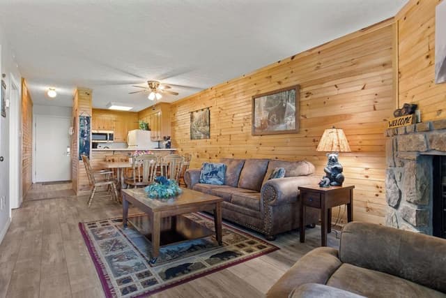 Condo (2 Bedrooms)